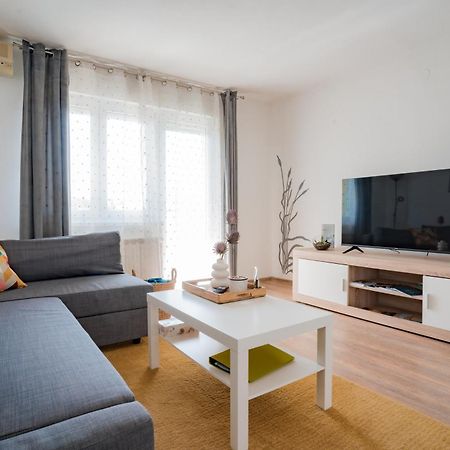 Apartman Sanda Vukovar Ngoại thất bức ảnh