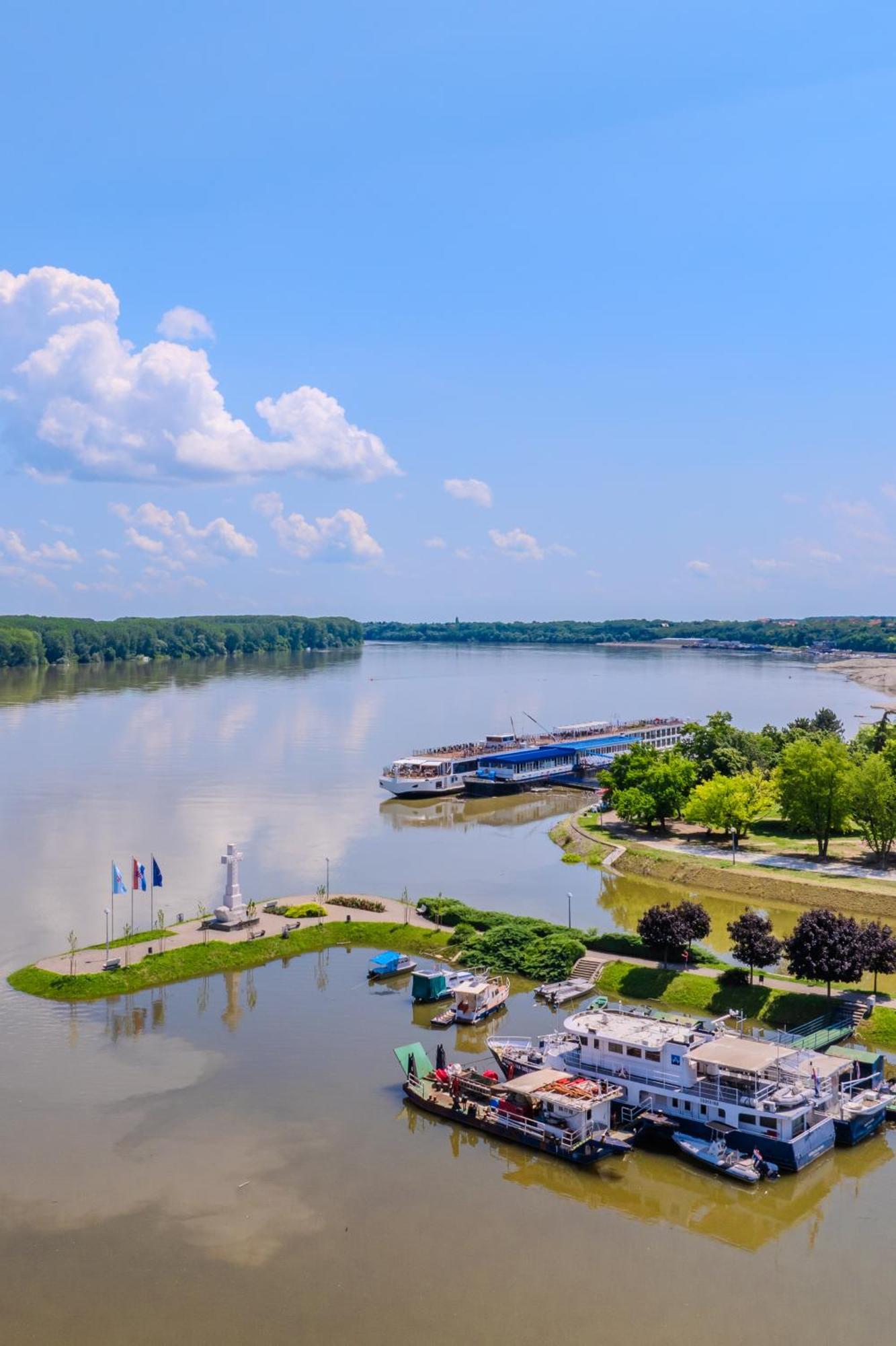 Apartman Sanda Vukovar Ngoại thất bức ảnh