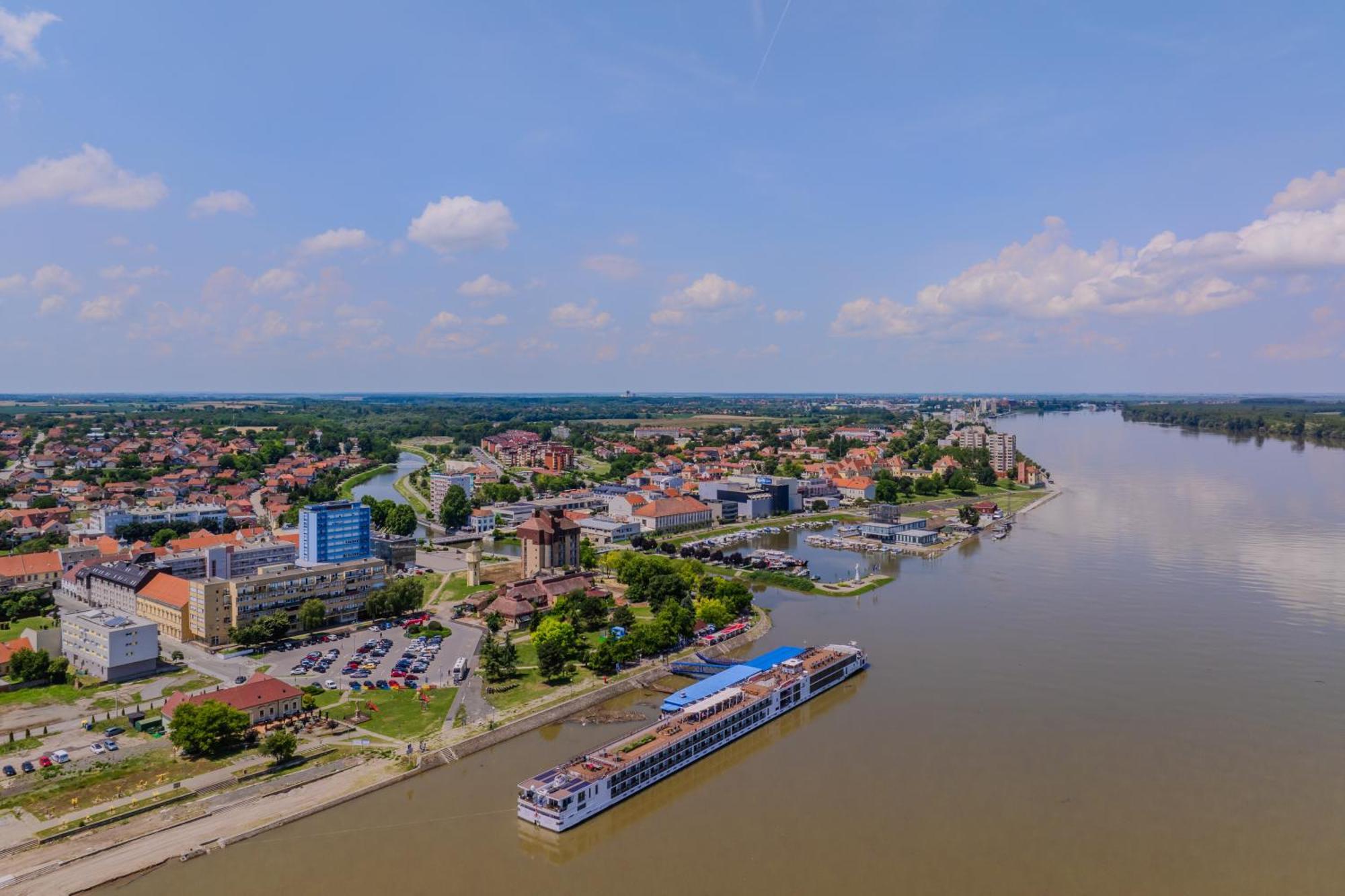 Apartman Sanda Vukovar Ngoại thất bức ảnh