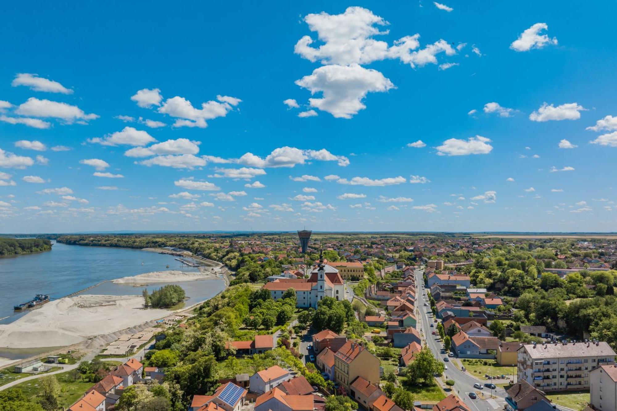 Apartman Sanda Vukovar Ngoại thất bức ảnh